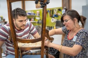 Arrowmont Connections: Brandy Clements, “Chair Nerd,” blogs about her Arrowmont Experience