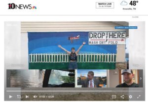 Arrowmont Connections: Steve Thompson, Arrowmont Board member, works with local artist on mural project